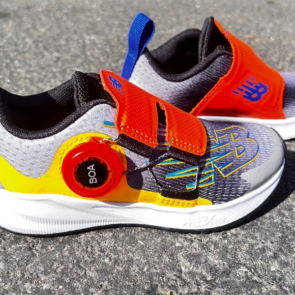 New Balance Boys shoes Size 10.5 BOA - Picture 2 of 3